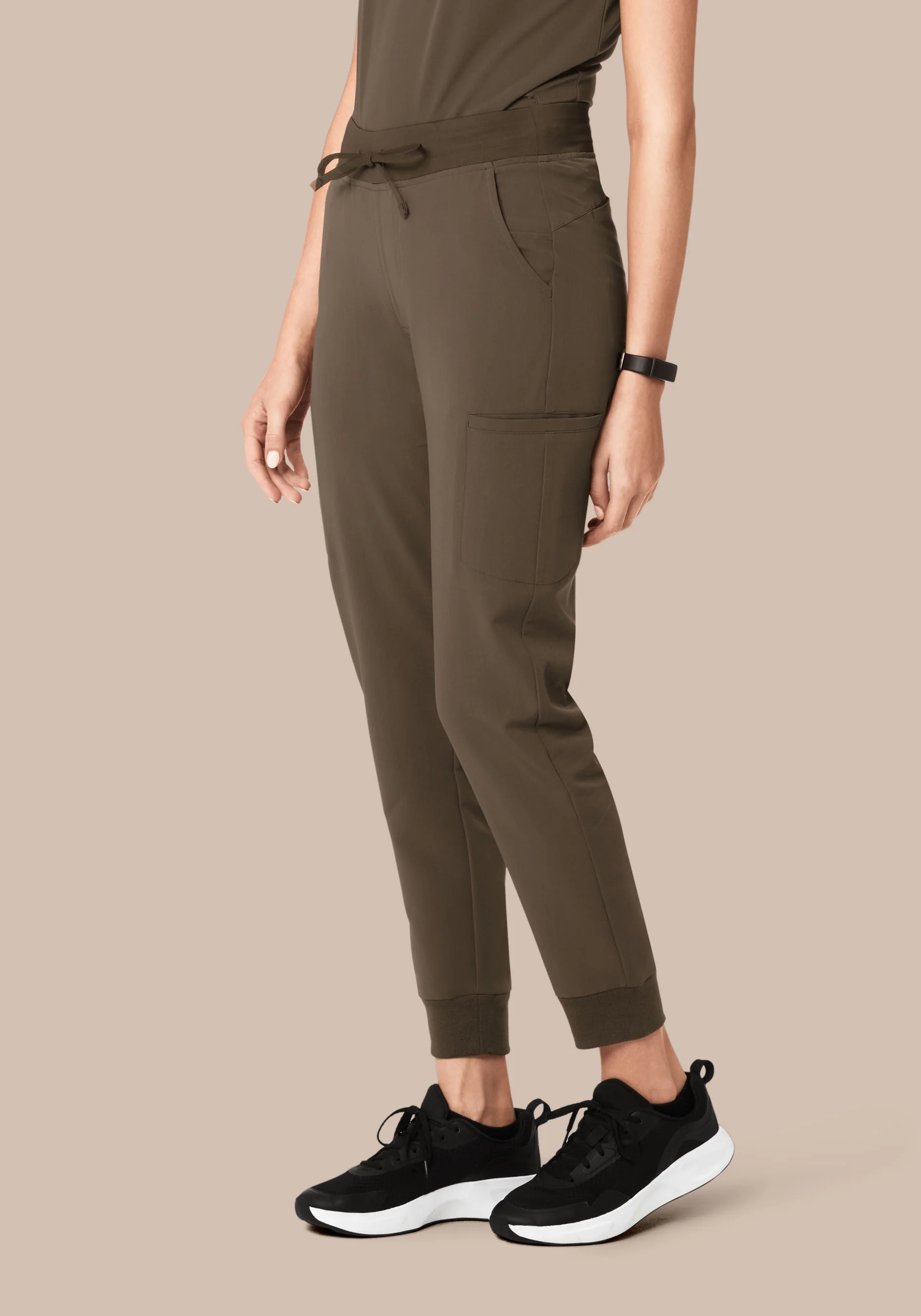11 Pocket Joggers Truffle